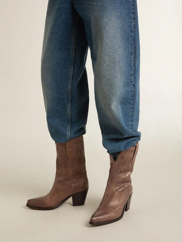 Botas Wish Star en piel gris paloma con detalles de incrustaciones tono sobre tono