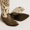 Botas Wish Star en piel negra y blanca con incrustaciones de rosas y estrellas