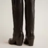 Botas Wish Star para mujer en piel negra con estrella bordada