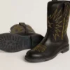 Botas Wish Young de piel negra con bordado de estrella amarilla