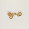 Broche con forma de serpiente en color oro antiguo