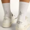 Calcetines blancos con una estrella de cristal en la parte trasera