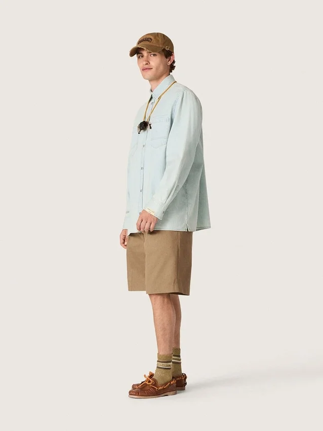 Camisa oversize de hombre en denim azul claro