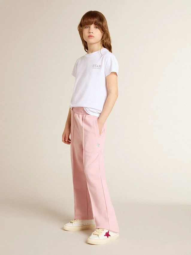 Camisas blancas y plateadas con logotipo y estrella grande con purpurina plateada