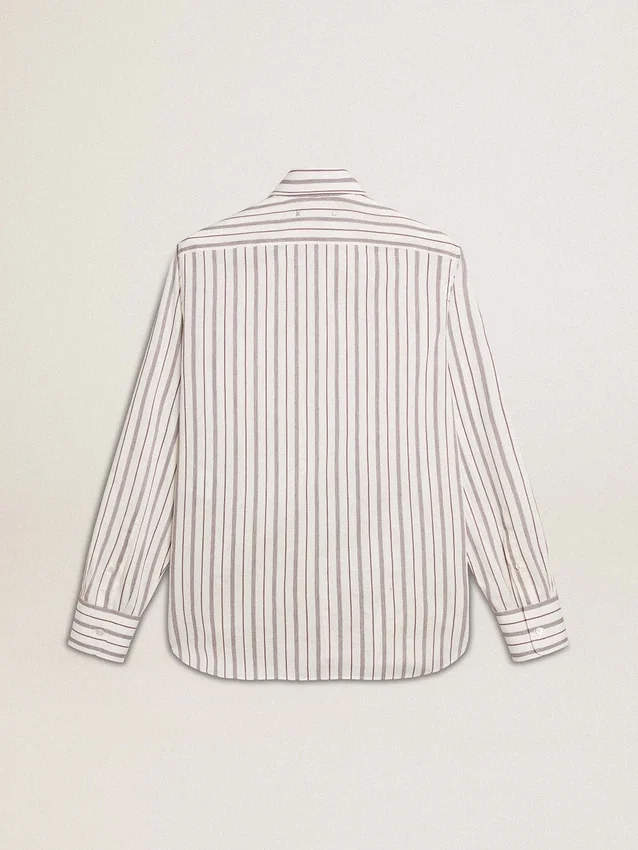 Camisas de algodón blancas para hombre con finas rayas burdeos