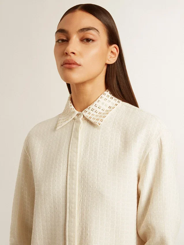 Camisas de mujer de mezcla de viscosa y algodón con cuello adornado con cristales