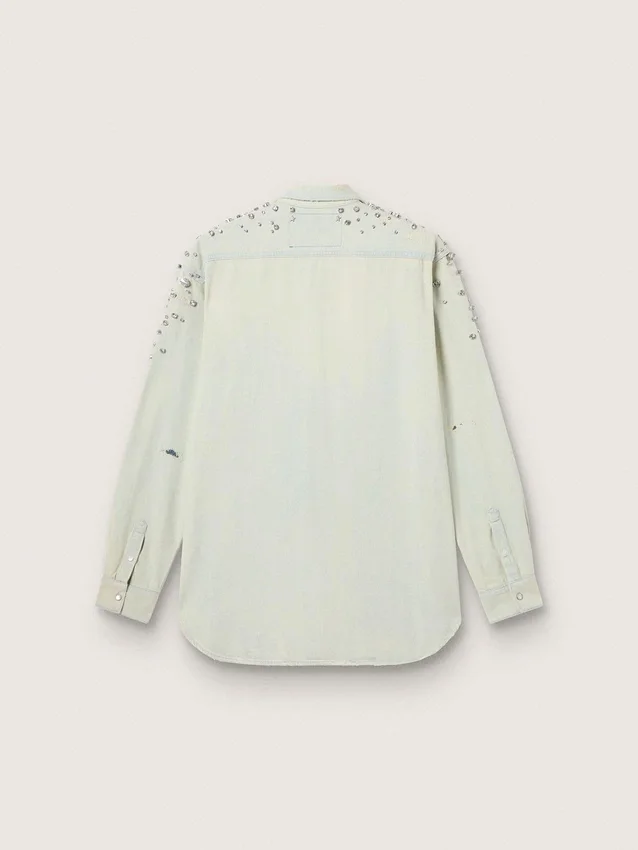 Camisas de mujer estilo «boyfriend» decoloradas con cristales cabujón