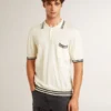 Camisas de punto para hombre en blanco desgastado con ribetes azules