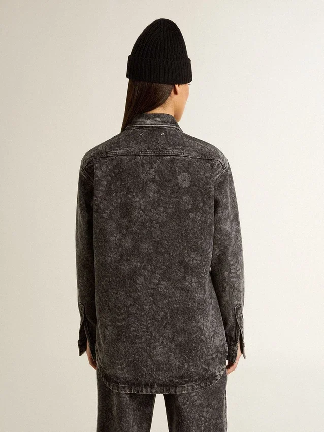 Camisas de vaquero negras para mujer con estampado floral tono sobre tono