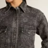 Camisas de vaquero negras para mujer con estampado floral tono sobre tono