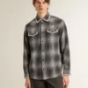 Camisas grises de hombre con bordado blanco