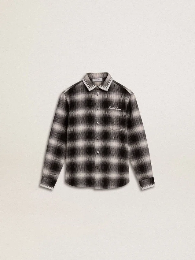 Camisas infantiles a cuadros blancos y negros con bordados blancos