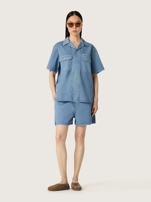 Camisas unisex de denim azul claro con bordado en la espalda