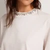 Camiseta blanca de mujer con cristales cabujón