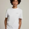 Camiseta blanca de mujer con logotipo plateado brillante y estrella