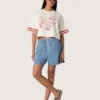 Camiseta corta de mujer de algodón blanco con estampado y bordados