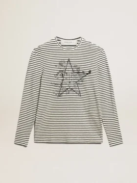 Camiseta de hombre con rayas blancas y azules y bordado en la parte delantera