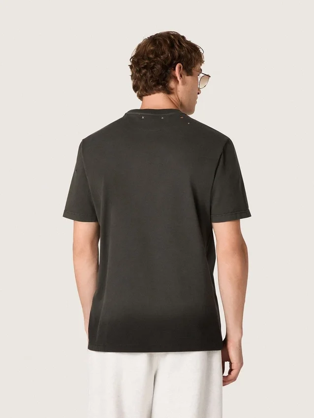 Camiseta de hombre de jersey de algodón antracita con corazón perforado