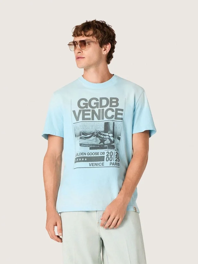 Camiseta de hombre de jersey de algodón azul claro con estampado gráfico