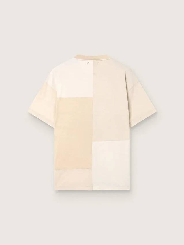 Camiseta de hombre de jersey de algodón con efecto patchwork en blanco y beige