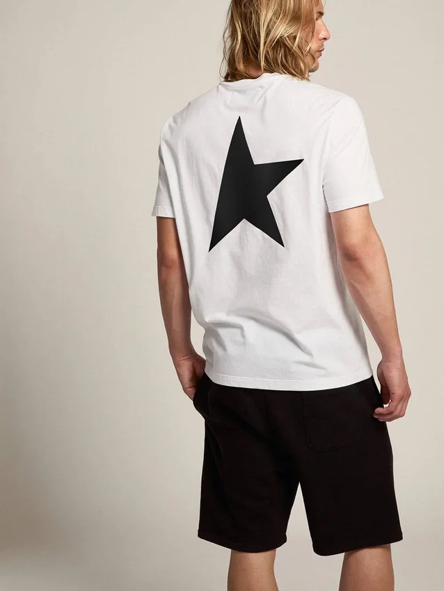 Camiseta de la colección Star Collection con logotipo y estrella negros en contraste