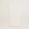 Camiseta sin mangas bordada con ribetes en blanco desgastado