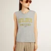 Camiseta sin mangas gris para mujer con estampado amarillo