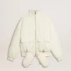 Chaqueta acolchada de color crema para mujer