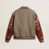 Chaqueta bomber de lana gris jaspeada con mangas de piel