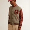 Chaqueta bomber de lana gris jaspeada con mangas de piel
