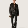 Chaqueta bomber de mujer en piel napa burdeos oscuro con bordados florales