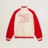 Chaqueta bomber en blanco desgastado y rojo con bordados