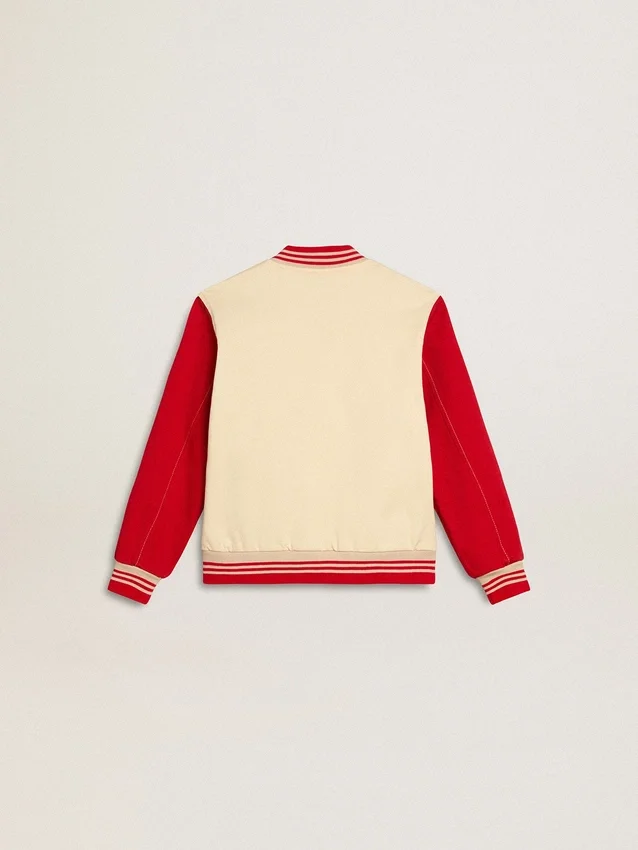 Chaqueta bomber infantil de algodón en tonos beige y rojo con bordado en el pecho