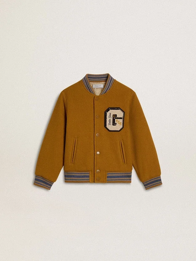 Chaqueta bomber infantil de lana en amarillo ocre con parche