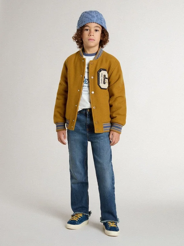 Chaqueta bomber infantil de lana en amarillo ocre con parche