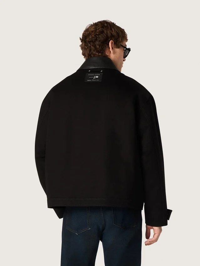 Chaqueta corta acolchada para hombre de algodón negro con cuello de piel