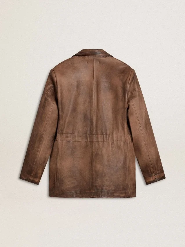 Chaqueta de cuero marrón para mujer