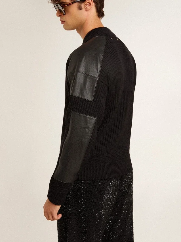 Chaqueta de lana merina negra para hombre con parches de cuero
