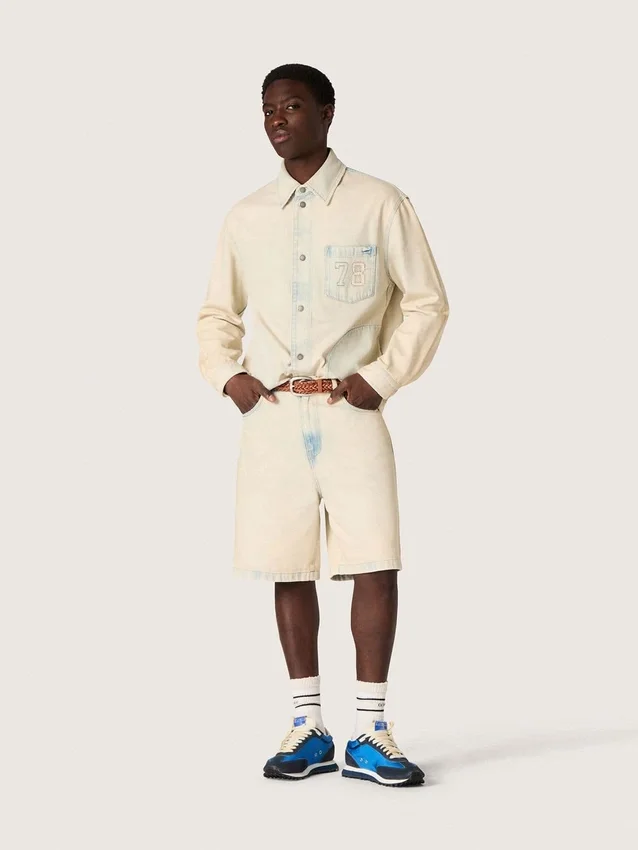 Bermudas de hombre en denim color arena claro
