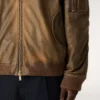 Chaqueta motera de cuero marrón con efecto desgastado