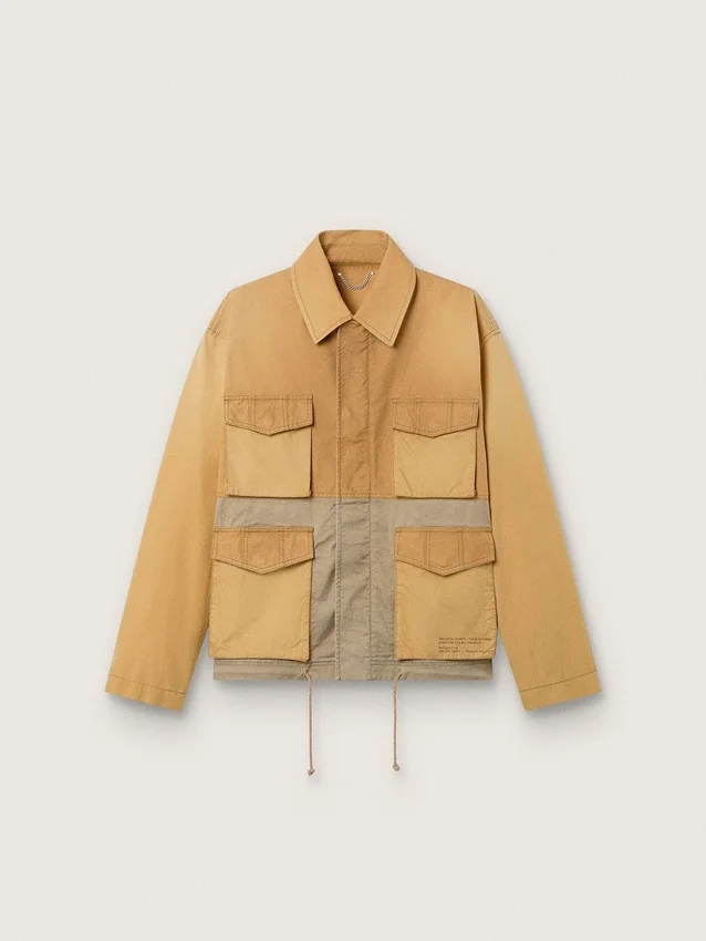 Chaqueta safari unisex de algodón en tonos beige y verde militar con bolsillos extragrandes