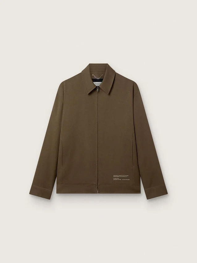 Chaqueta tipo «coach» de gabardina de lana para hombre con bordados