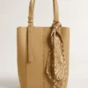 Cinta de sarga de seda gris paloma con estampado de paisley