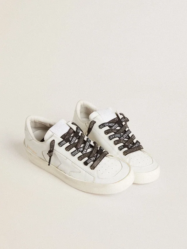 Cordones de algodón negros con cristales Swarovski plateados y logotipo blanco