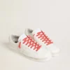 Cordones de algodón rojos con detalles blancos