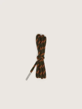 Cordones de senderismo en verde militar con detalles en naranja