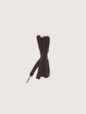 Cordones mullidos marrones