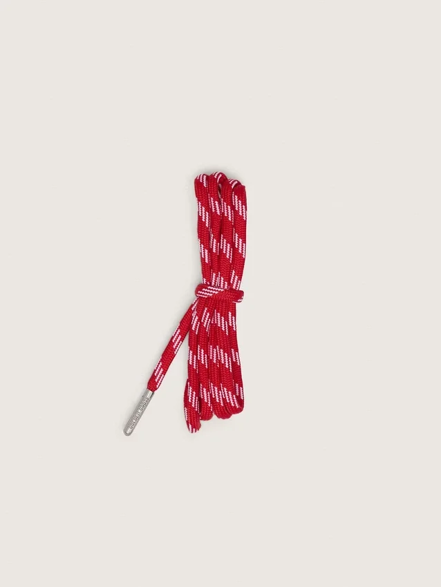 Cordones rojos para senderismo con detalles blancos