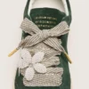 Cordones «Vintage» de Pieles a rayas blancas y beige con colgante en forma de flor