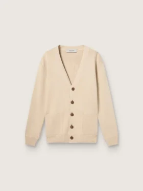 Cárdigan beige para hombre con la inscripción «Golden» en la espalda